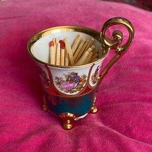 Vintage upcycled tea cup match holder
